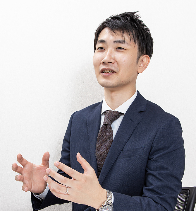 商工組合中央金庫 東京支店 営業第三部 営業第一課 調査役 川染佑介氏 写真
